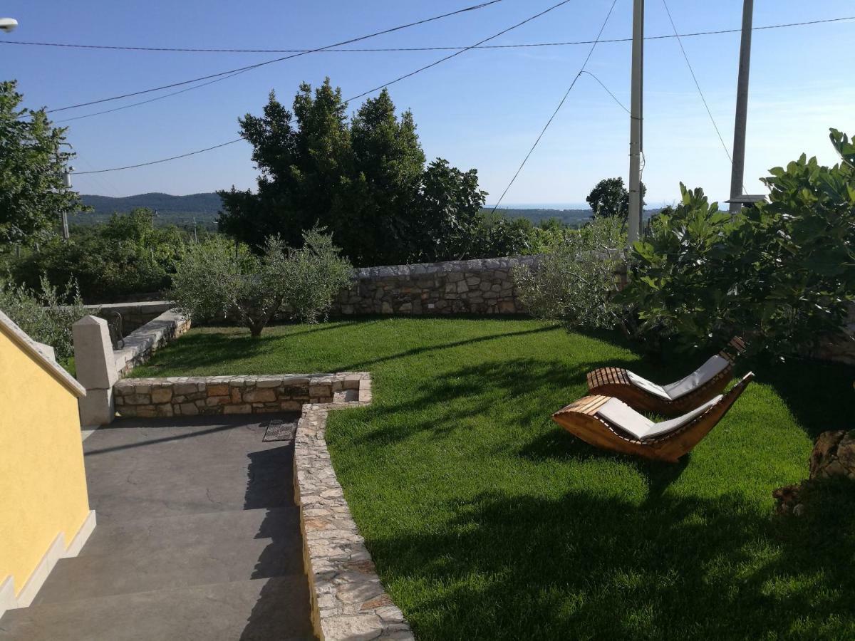 Agriturismo Ostrouska Sgonico 外观 照片
